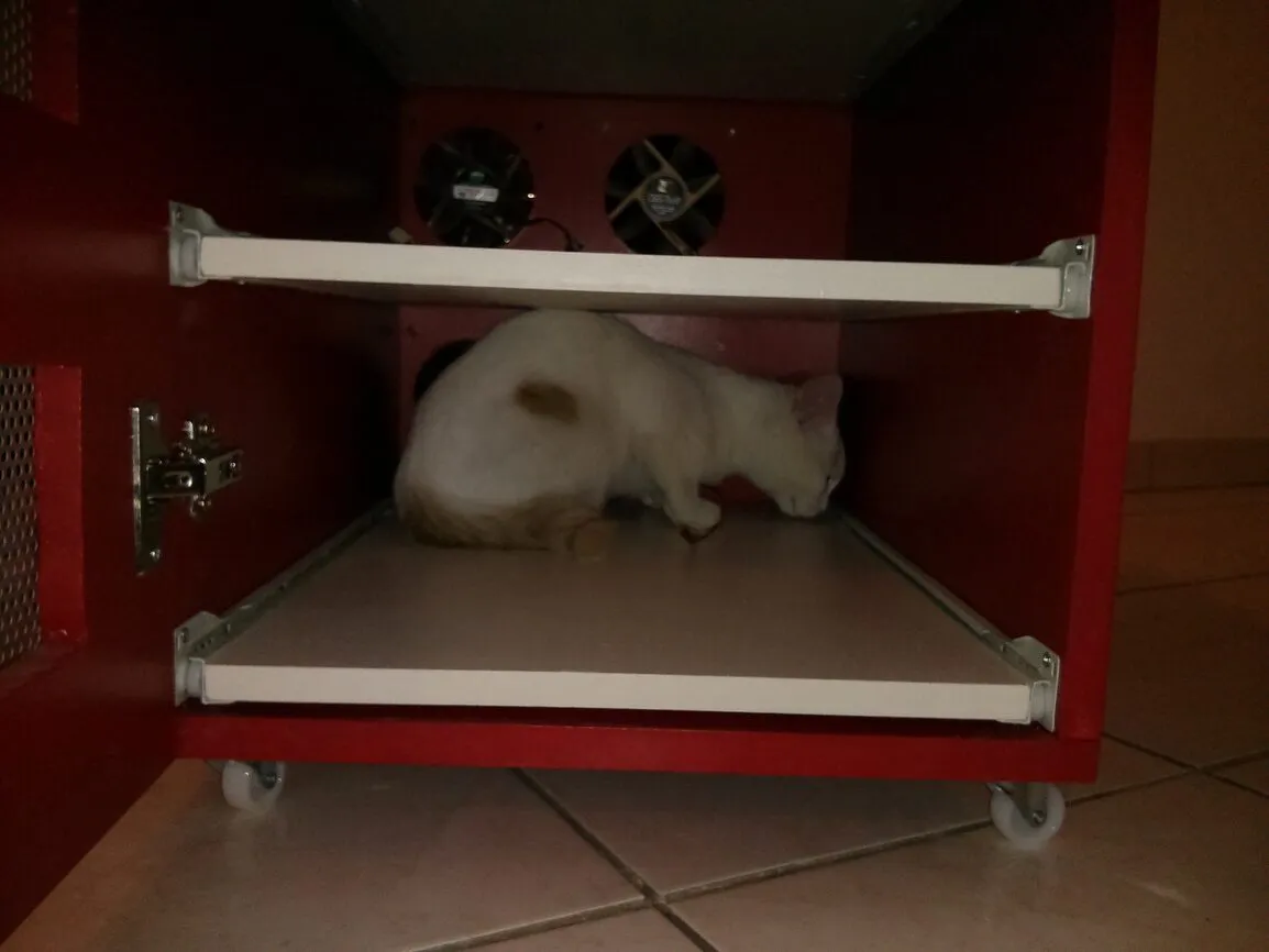 Featured image of post Construction dâun « Helmer like » pour mon infra perso : part 3, lâassemblage et lâamĂ©nagement intĂ©rieur